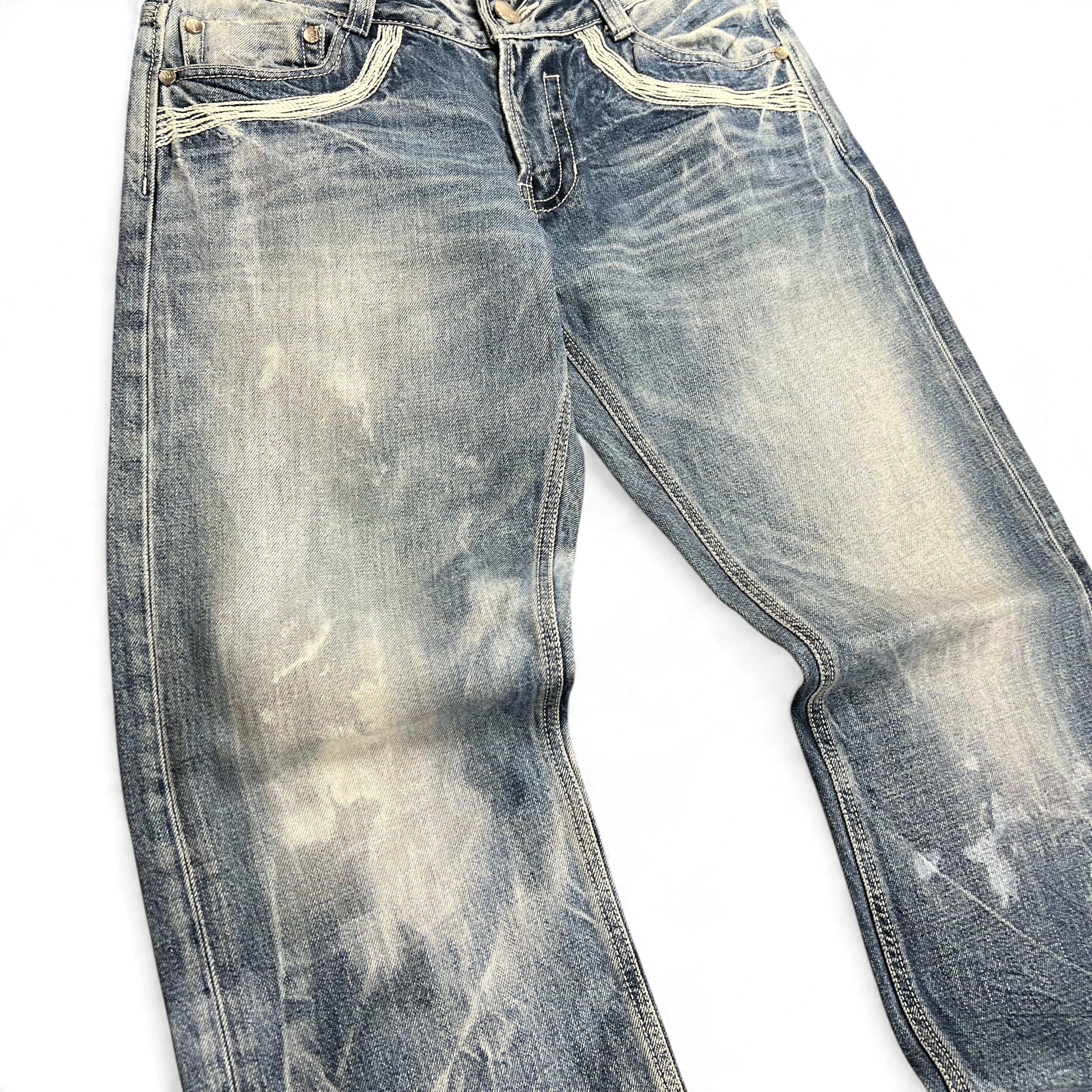 TWC Vintage Evisu KC Straight Jeans in verwaschenem Blau mit markanten Nähten und Vintage-Waschung