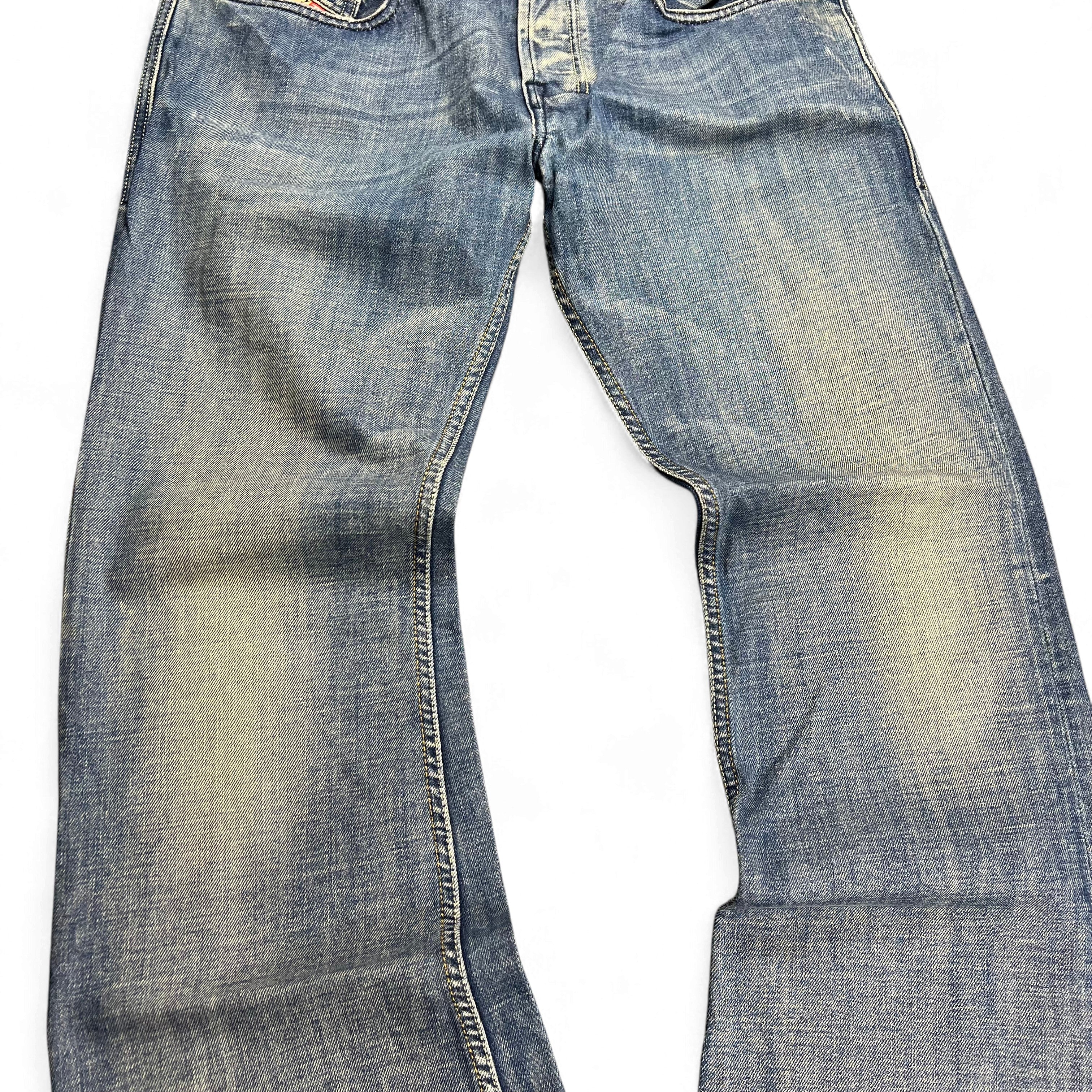 TWC Vintage Diesel Zathan Bootcut Jeans in verwaschenem Blau mit klassischem Schnitt und Vintage-Waschung