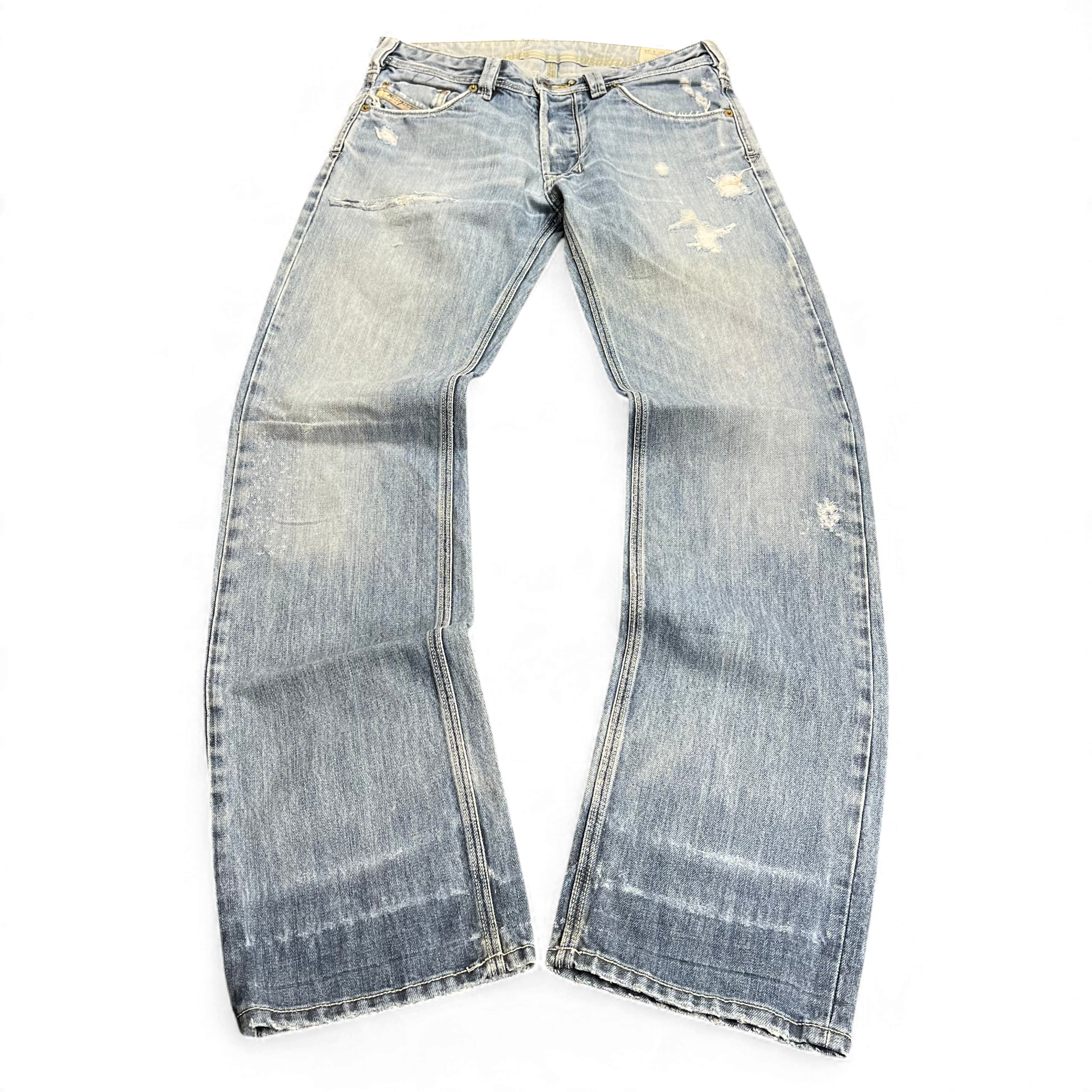 TWC Vintage Diesel Straight Jeans in hellblauem Denim mit Distressed-Details und geradem Schnitt