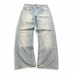Armani (M | W32)