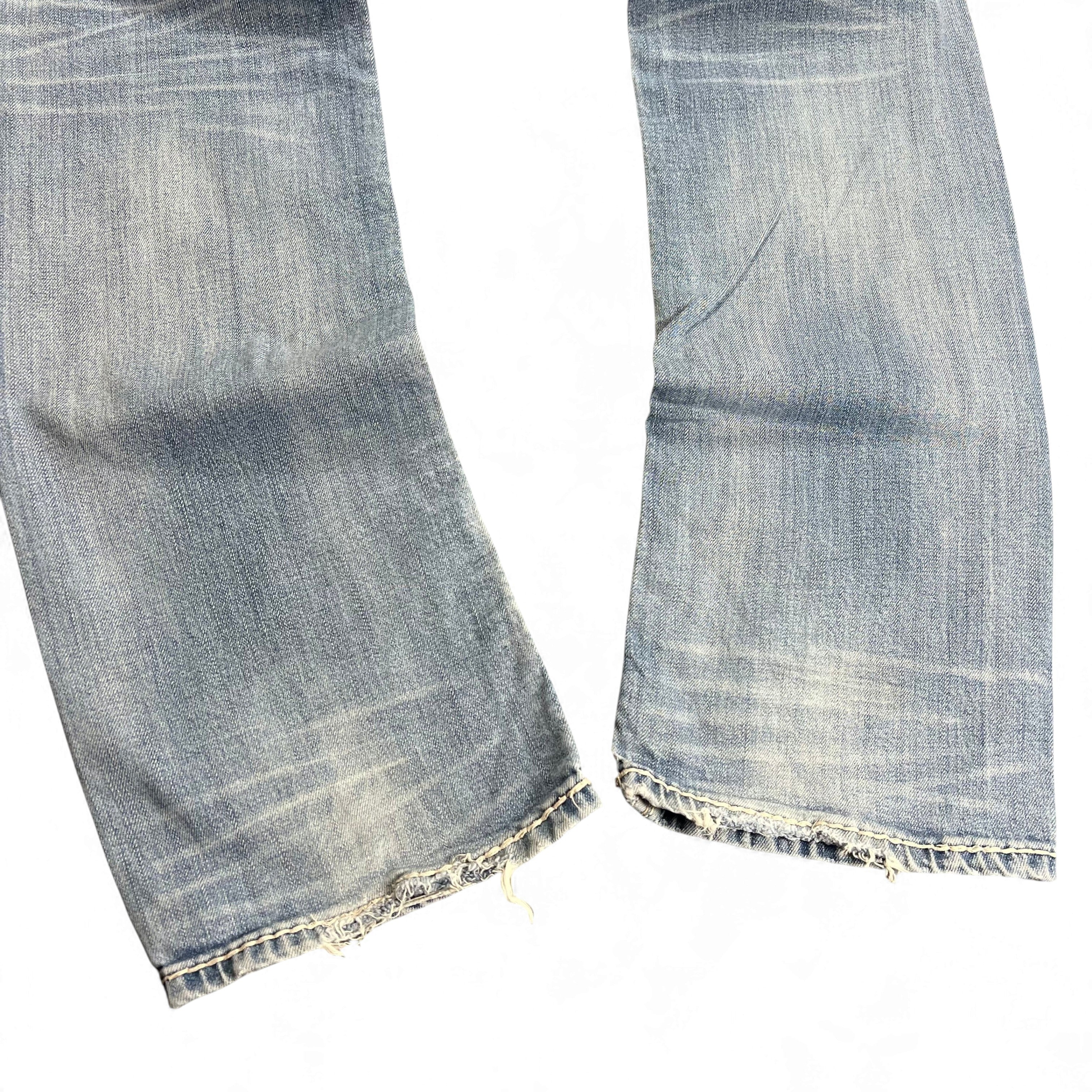 TWC Vintage Rock Revival Jeans mit geradem Bein in verwaschenem Hellblau und ausgefransten Saumdetails