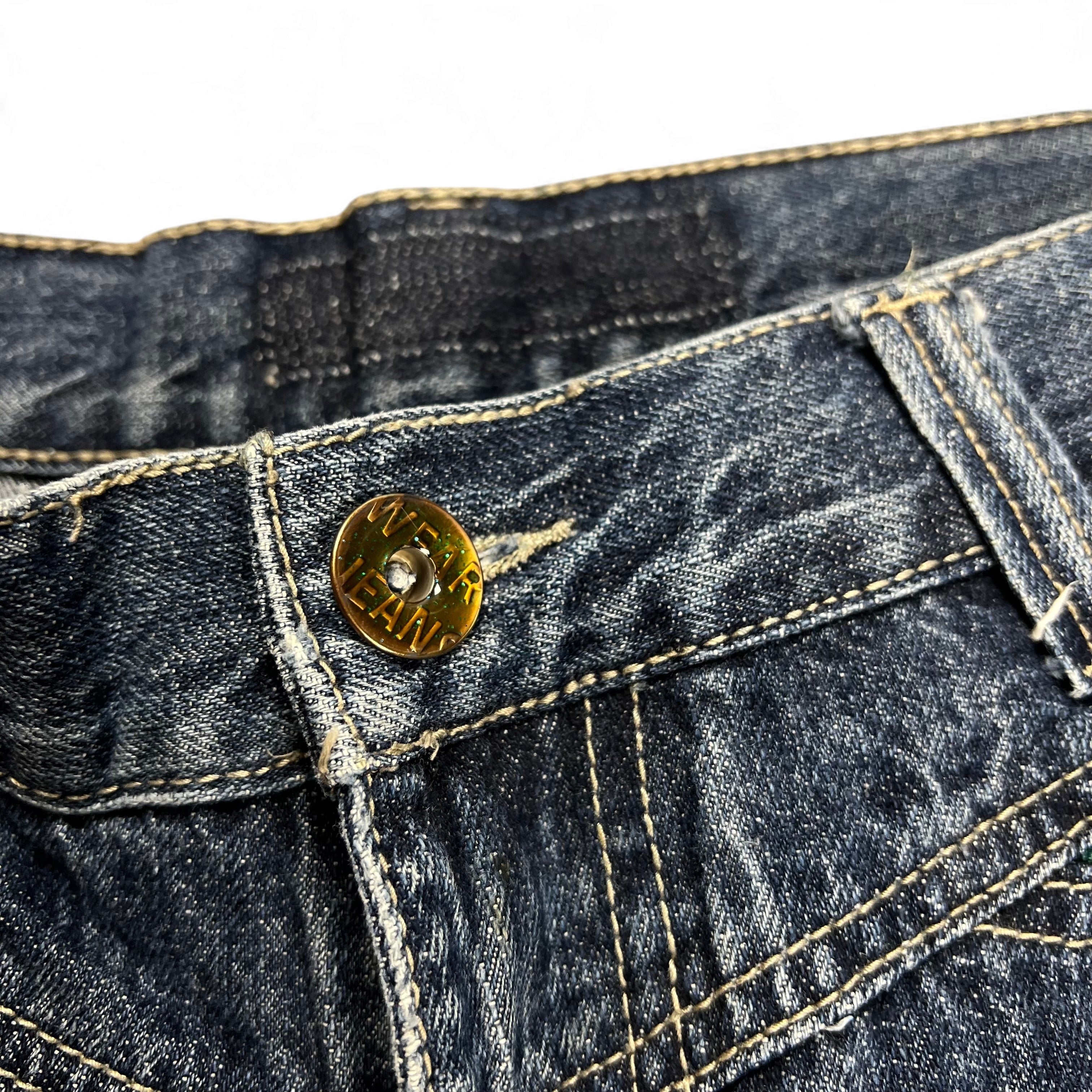 TWC Vintage Evisu KC x Puma Jeans mit goldfarbenem Knopfdetail und dunkelblauer Denim-Waschung
