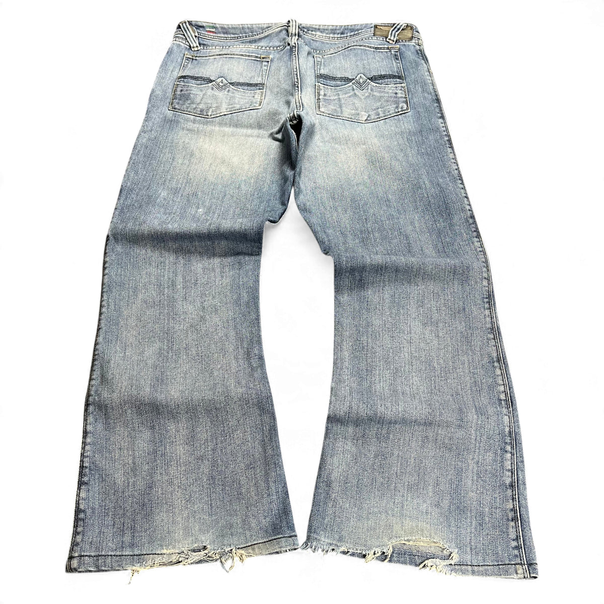 TWC Vintage Diesel Zaf Bootcut Jeans in hellblauem Denim mit ausgefransten Säumen und markanten Gesäßtaschen