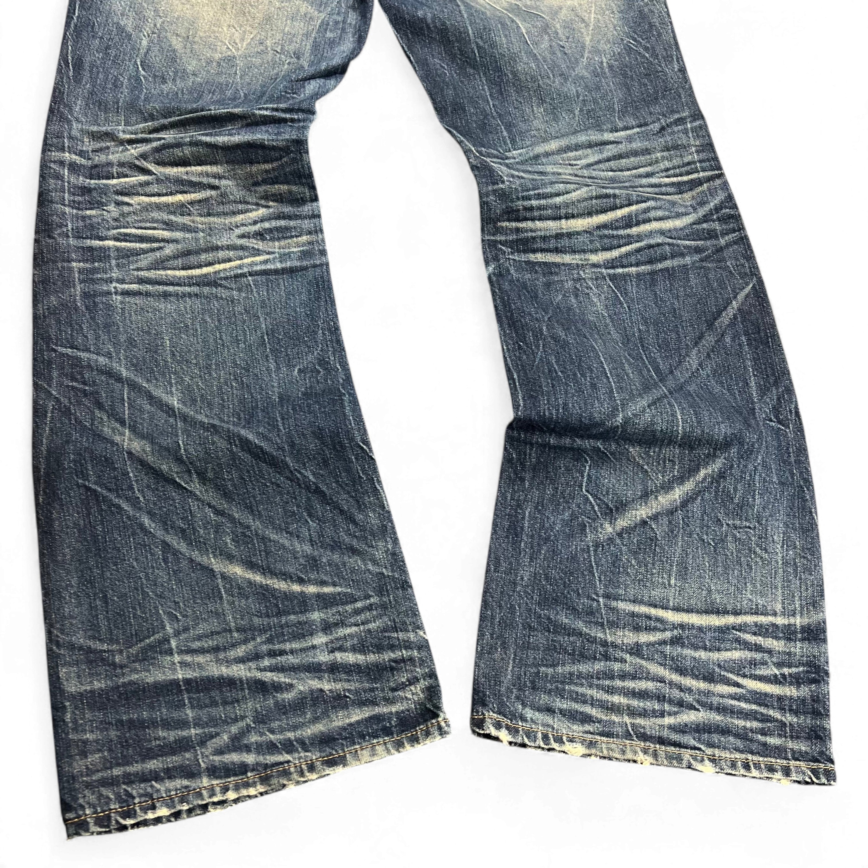 TWC Vintage Buckaroo Bootcut Jeans in blau mit markanter Waschung und Vintage-Fading an den Beinen