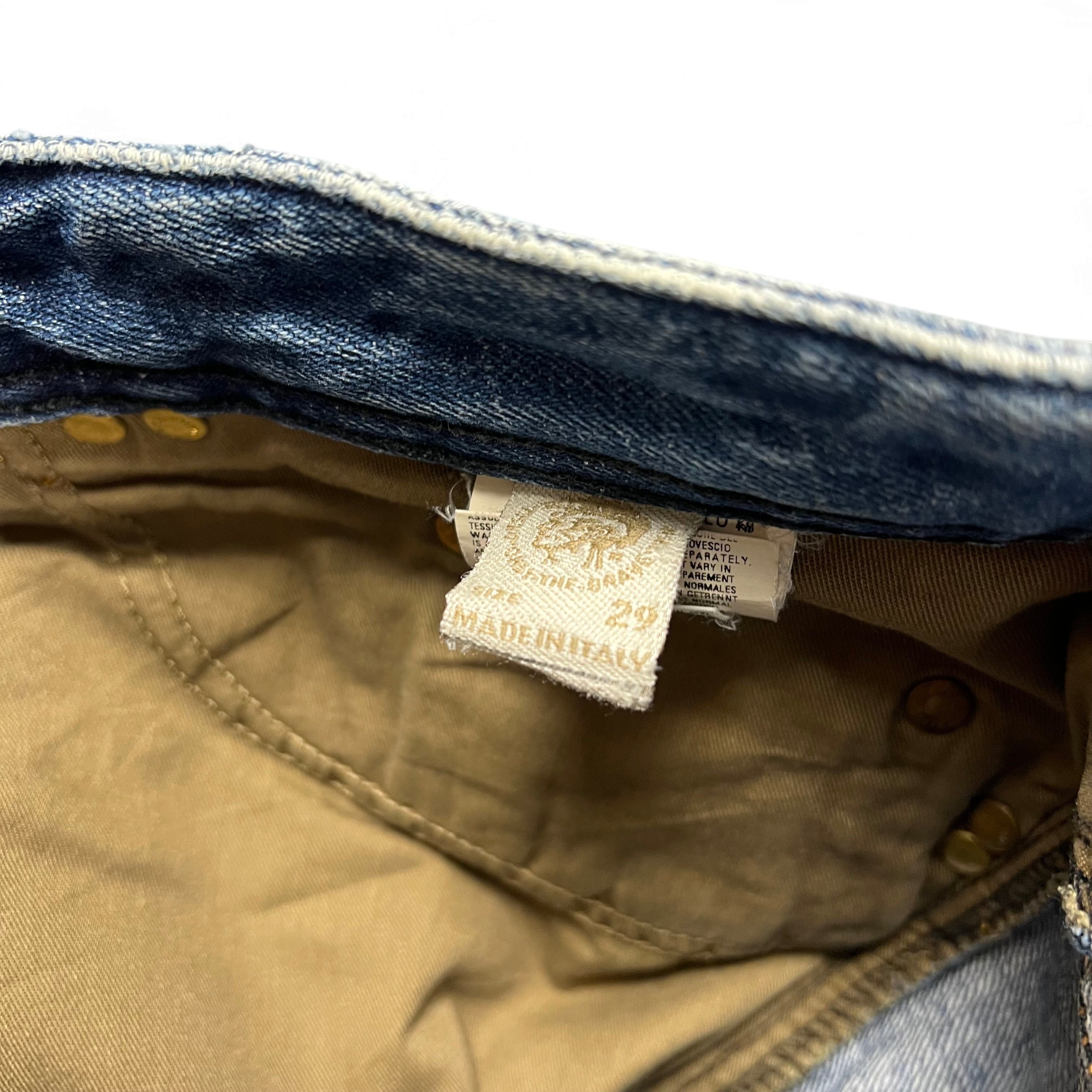 TWC Vintage Diesel Busky Jeans Innenetikett mit Made in Italy Schriftzug und Größenangabe