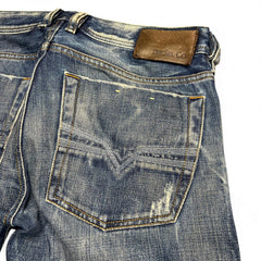 TWC Vintage Diesel Zatiny Bootcut Jeans in verwaschenem Blau mit Leder-Patch und markanten Gesäßtaschen-Nähten