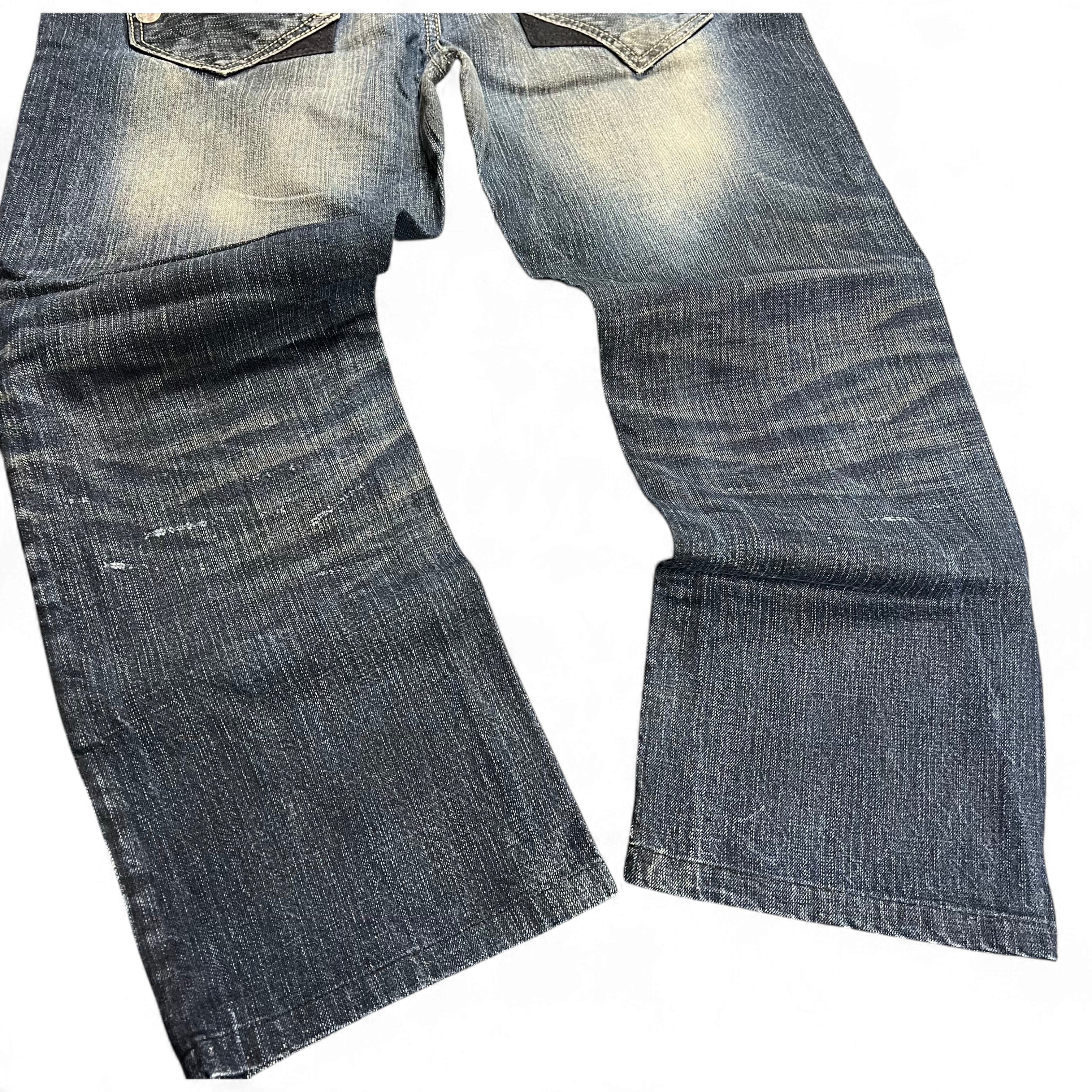 TWC Vintage Evisu KC Straight Jeans mit verwaschener blauer Waschung und markanten Gesäßtaschen