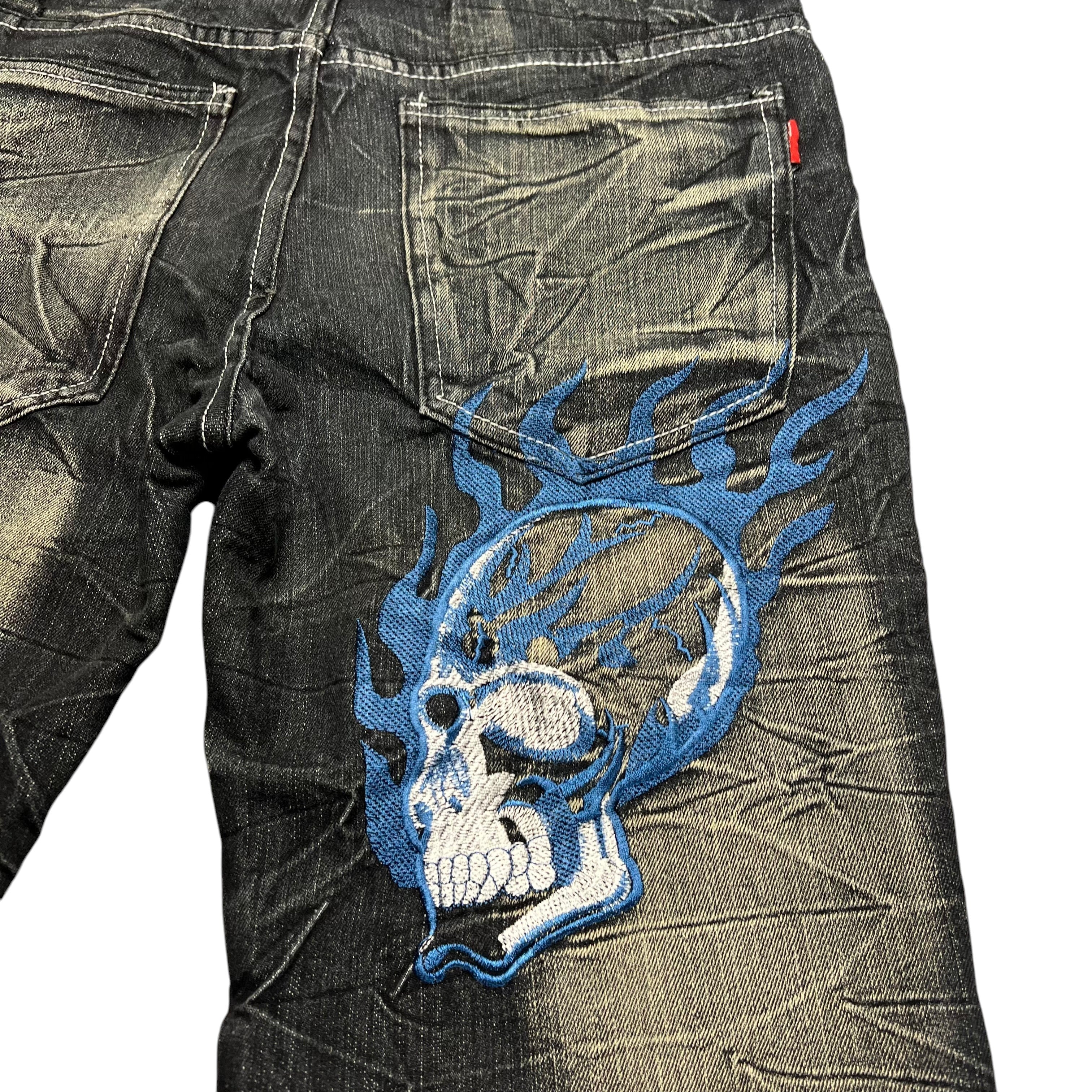 TWC Vintage Jeans aus schwarzem Denim mit blauer Totenkopf-Stickerei im japanischen Stil und verwaschener Optik