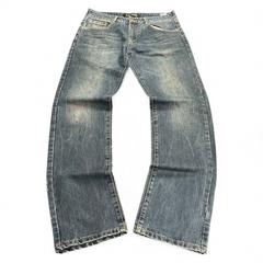 TWC Vintage Armani Straight Jeans in verwaschenem Blau mit klassischem Five-Pocket-Design und geradem Schnitt