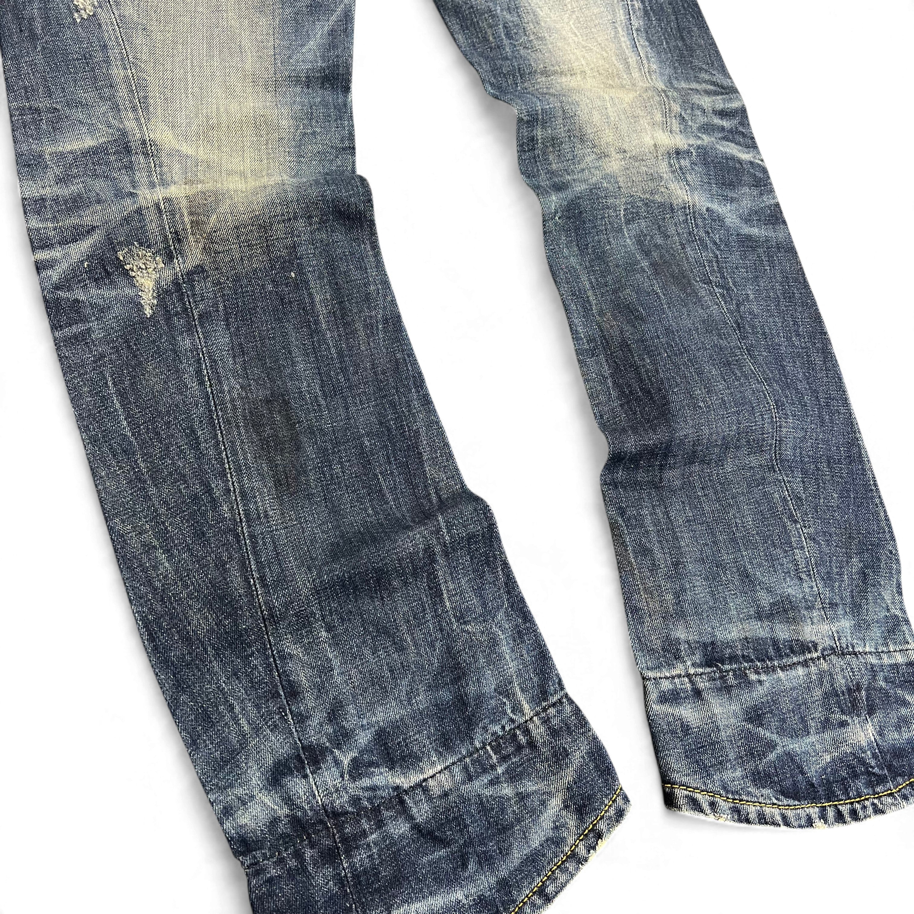 TWC Vintage Evisu KC Straight Jeans in verwaschenem Blau mit Distressed-Details und geradem Beinverlauf