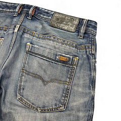 TWC Vintage Diesel Straight Jeans in verwaschenem Blau mit Lederpatch und Gesäßtasche mit Logo-Detail