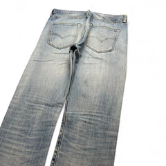Levi’s Straight (L | W33)