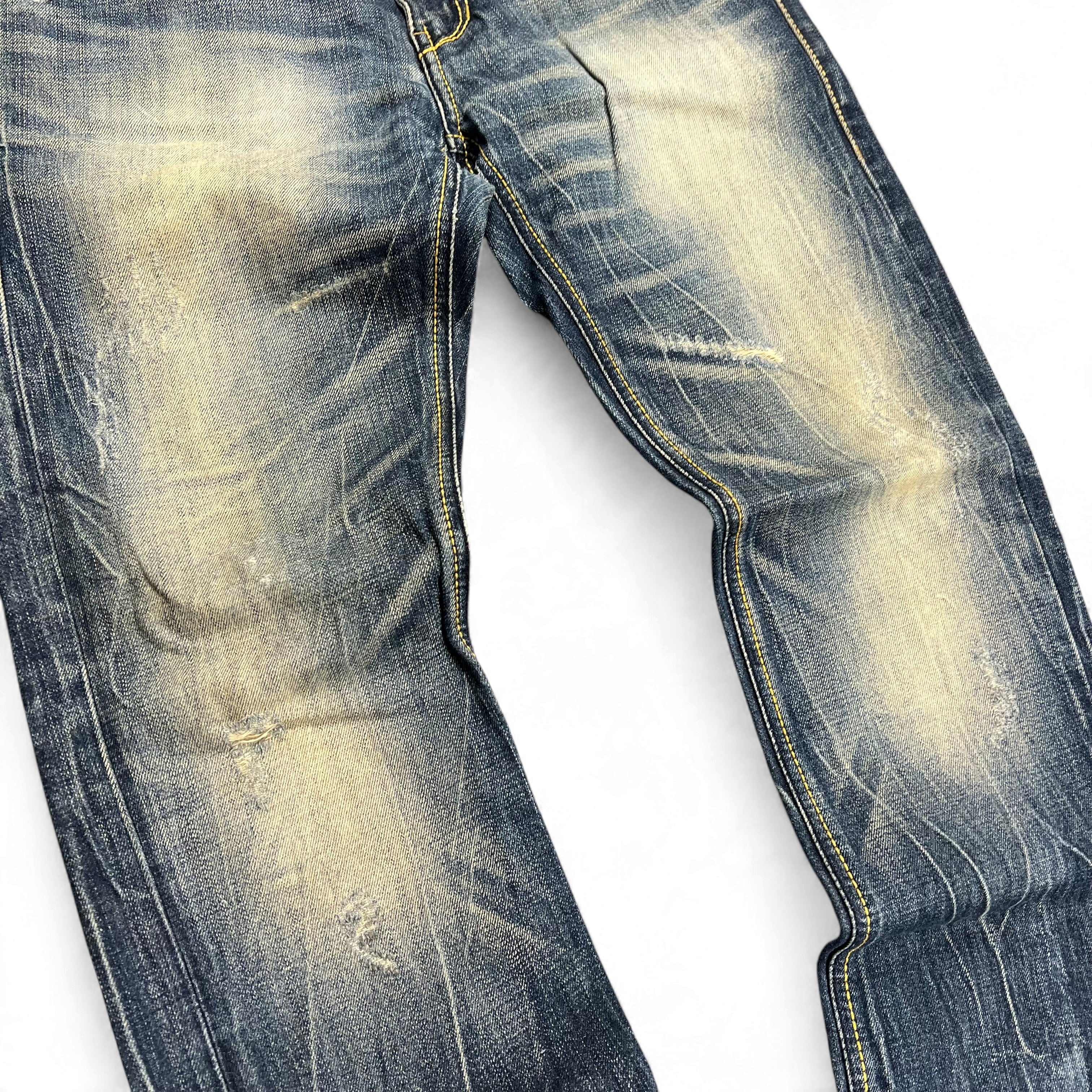 TWC Vintage Evisu KC Straight Jeans in blauem Denim mit Distressed-Optik und markanten Abnutzungsspuren