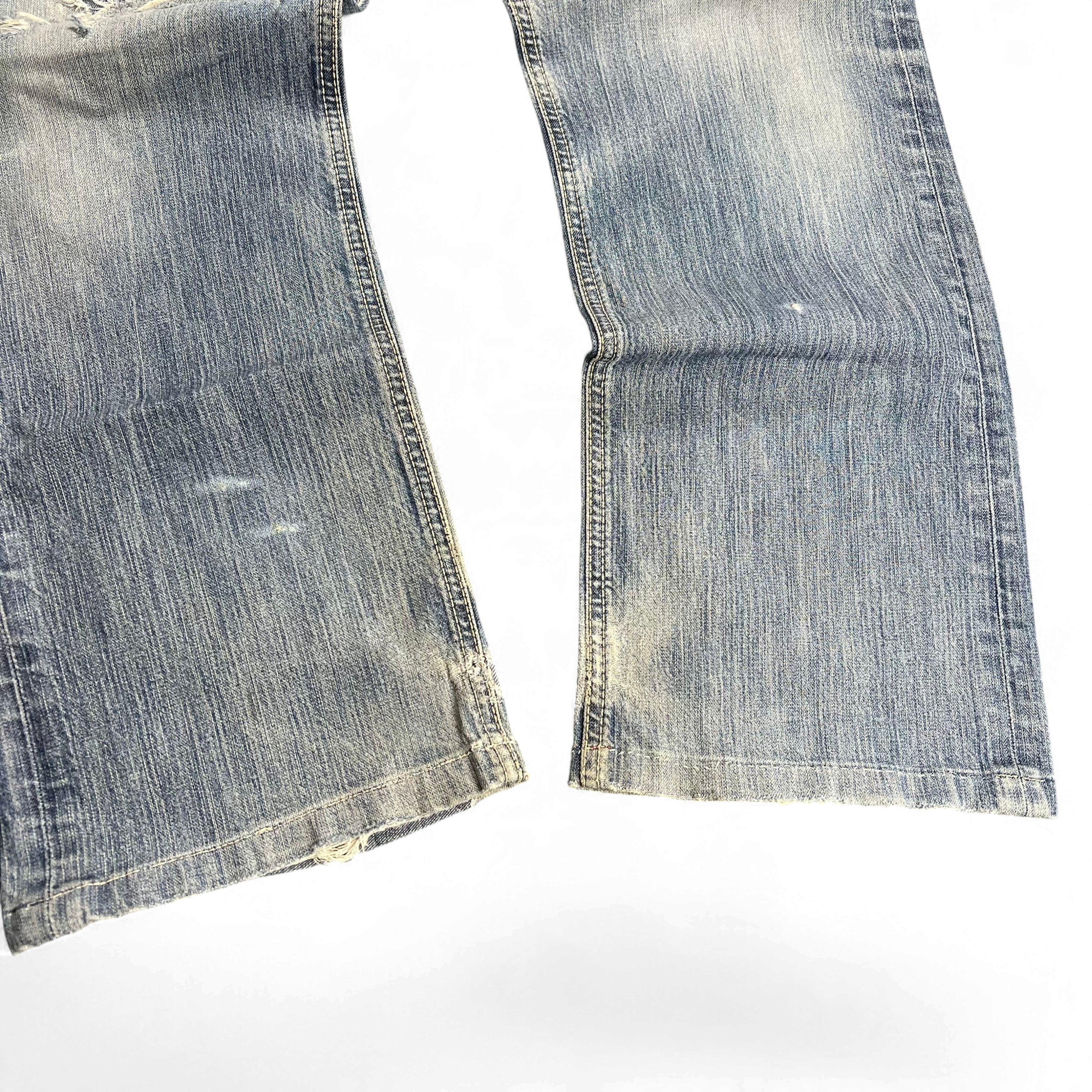 TWC Vintage Evisu KC Straight Jeans in verwaschenem Blau mit Vintage-Details und geradem Beinschnitt
