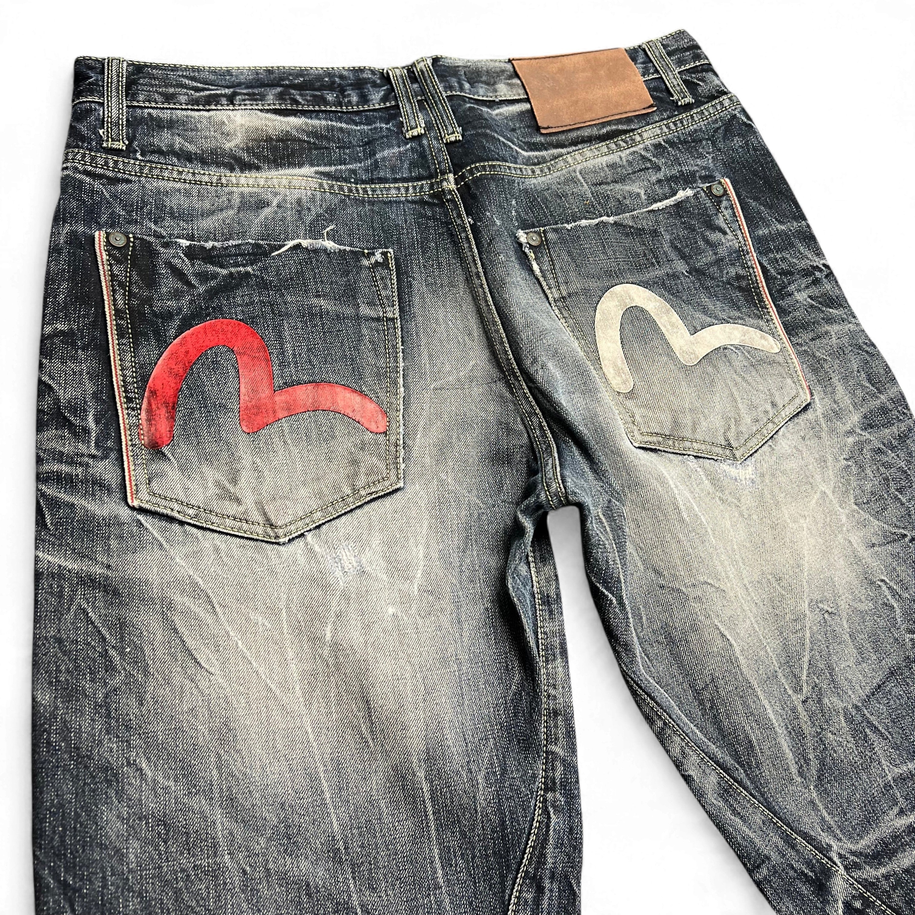 TWC Vintage Evisu KC Baggy Jeans mit verwaschener Optik, roten und weißen Seagull-Logos auf den Gesäßtaschen