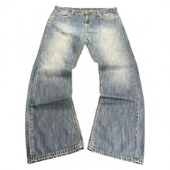 TWC Vintage Levi’s 527 Bootcut Jeans in verwaschenem Blau mit klassischem Schnitt und Kontrastnähten