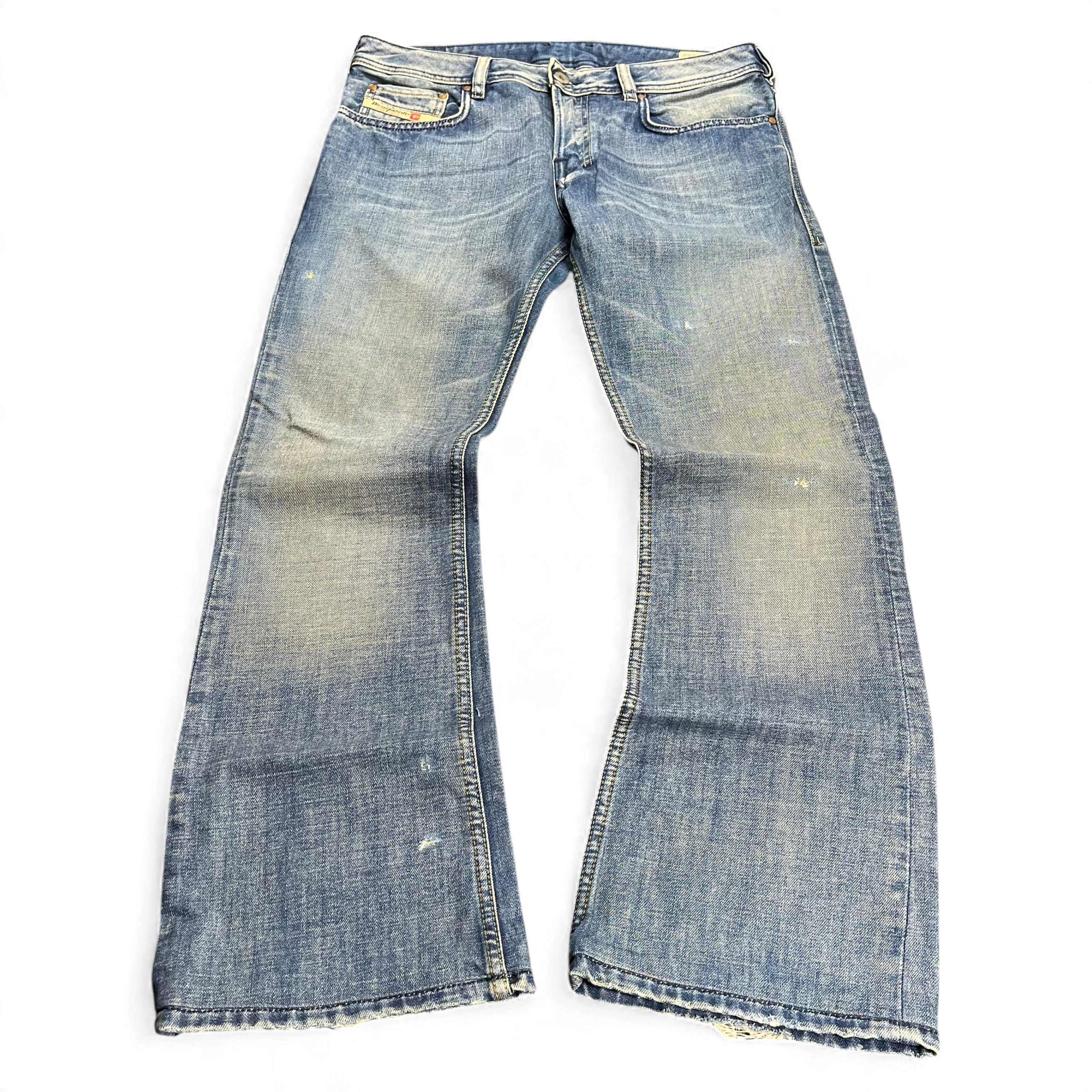 TWC Vintage Diesel Zathan Bootcut Jeans in verwaschenem Blau mit Vintage-Waschung und ausgestelltem Bein