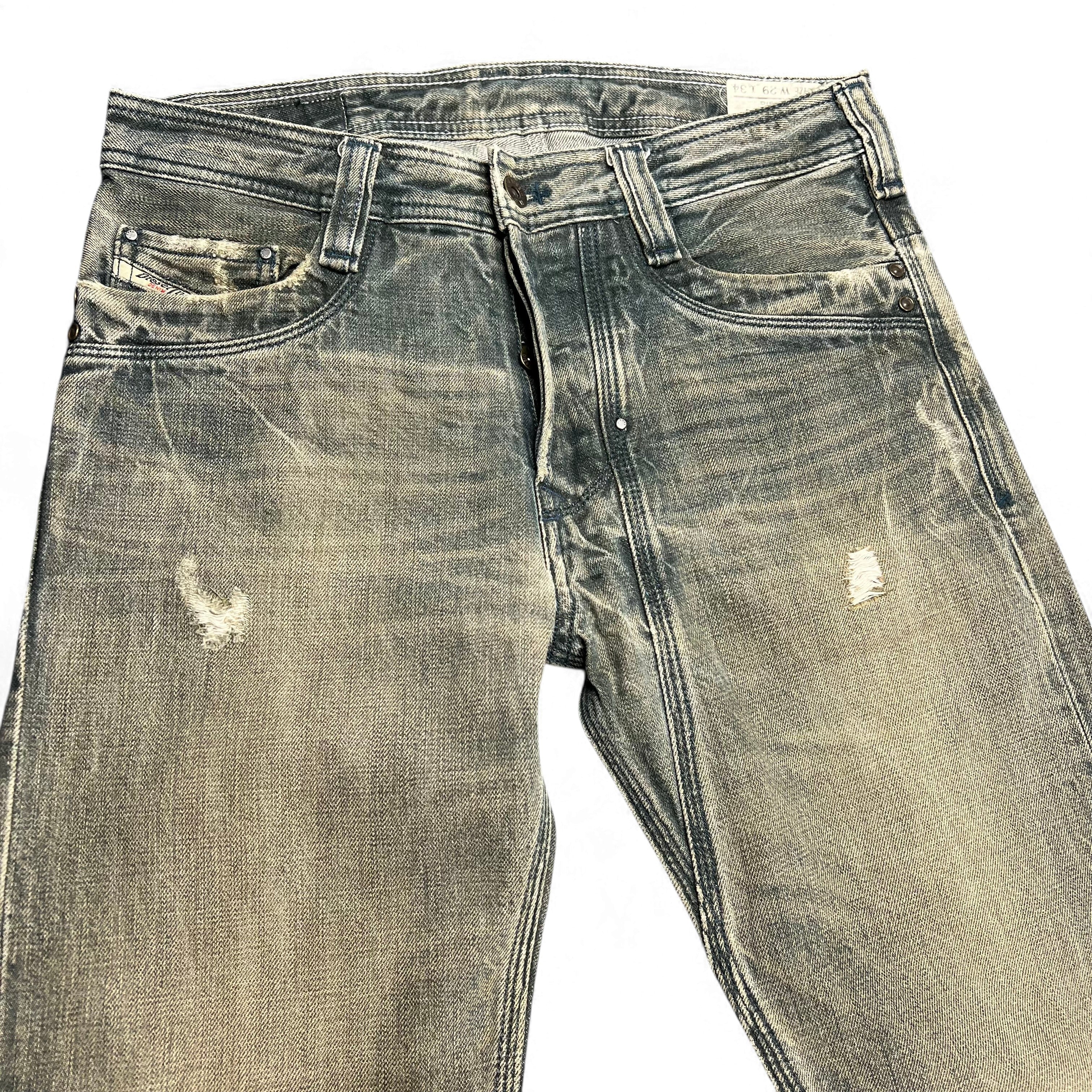 TWC Vintage Diesel Timmen Slim Jeans in verwaschenem Grün mit Rusty-Effekt und Distressed-Details