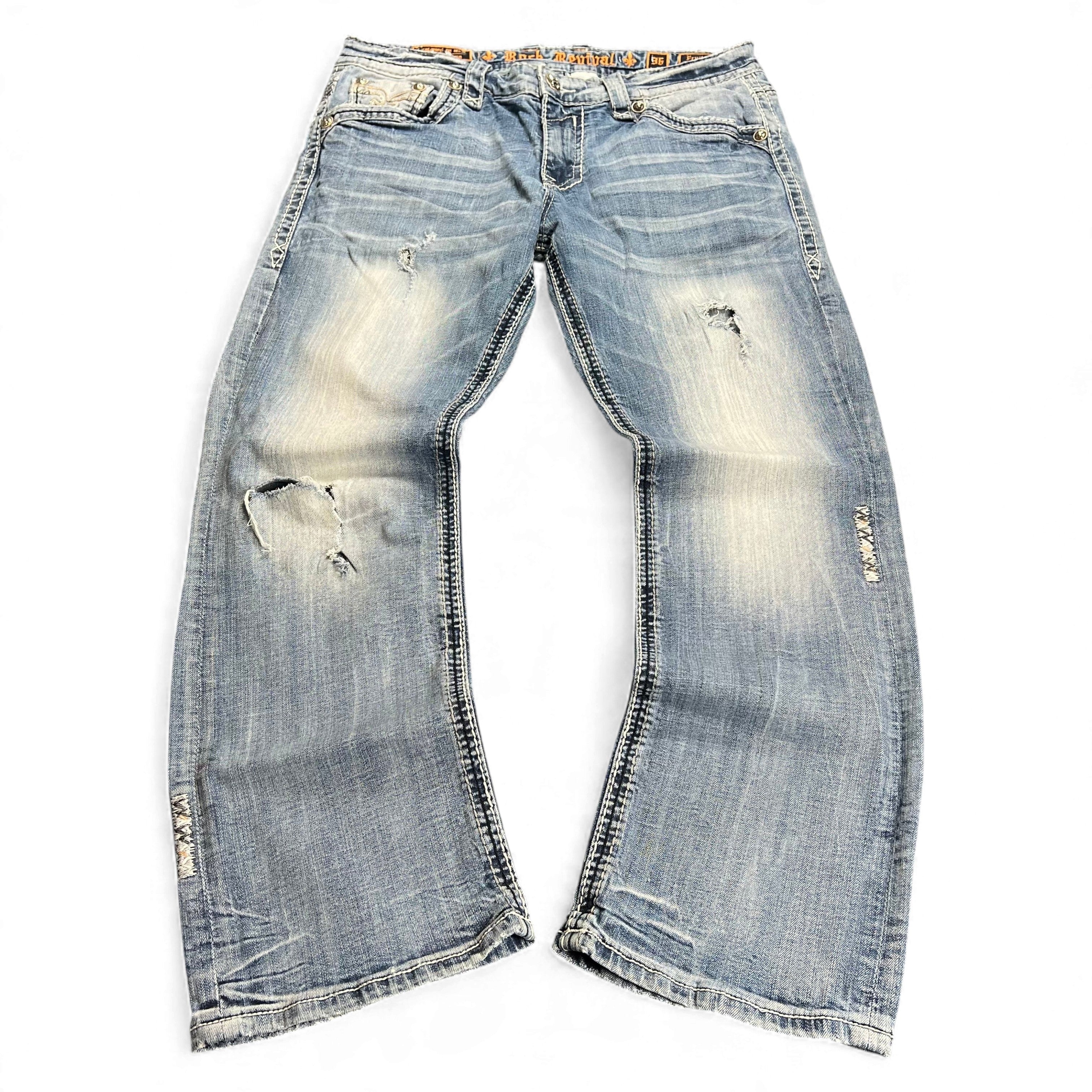 TWC Vintage Rock Revival Straight Jeans in hellblauem Denim mit Distressed-Details und Ziernähten