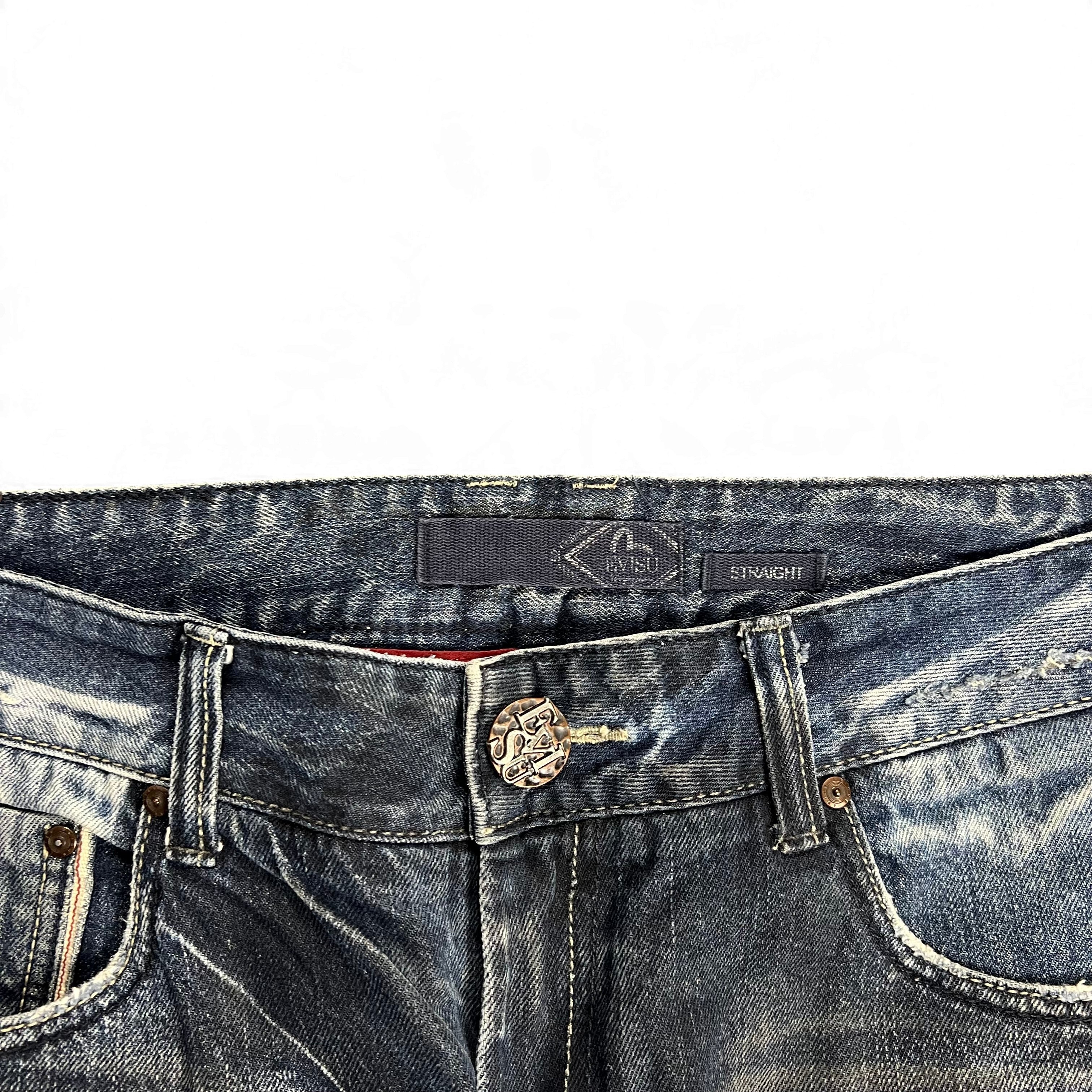 TWC Vintage Evisu KC Straight Jeans in dunkelblauem Denim mit markantem Knopf und Label-Details am Bund