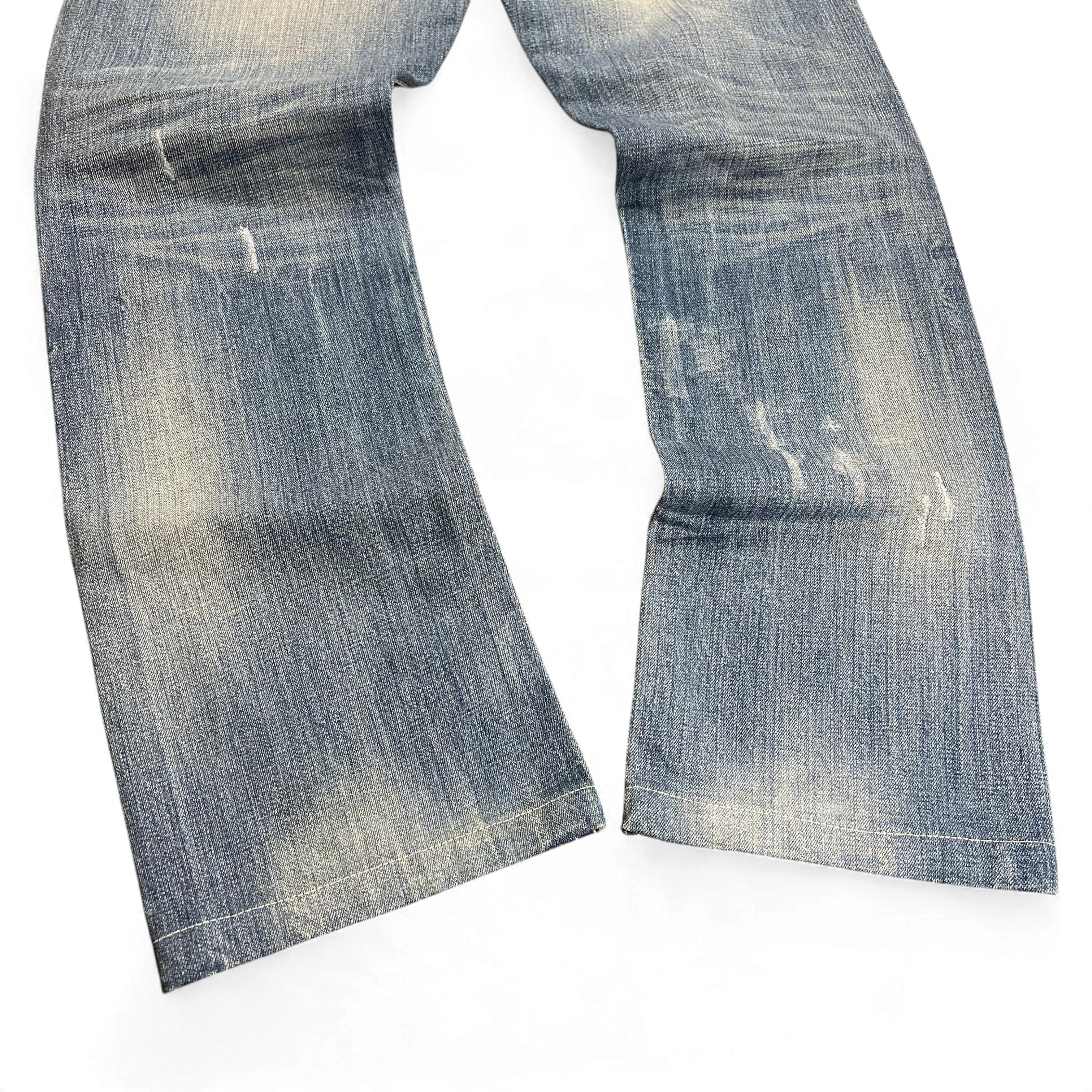 TWC Vintage Evisu KC Straight Jeans in verwaschenem Blau mit Distressed-Details und geradem Bein