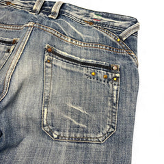 TWC Vintage Diesel Busky Straight Jeans in verwaschenem Blau mit markanten Gesäßtaschen und Used-Look-Details