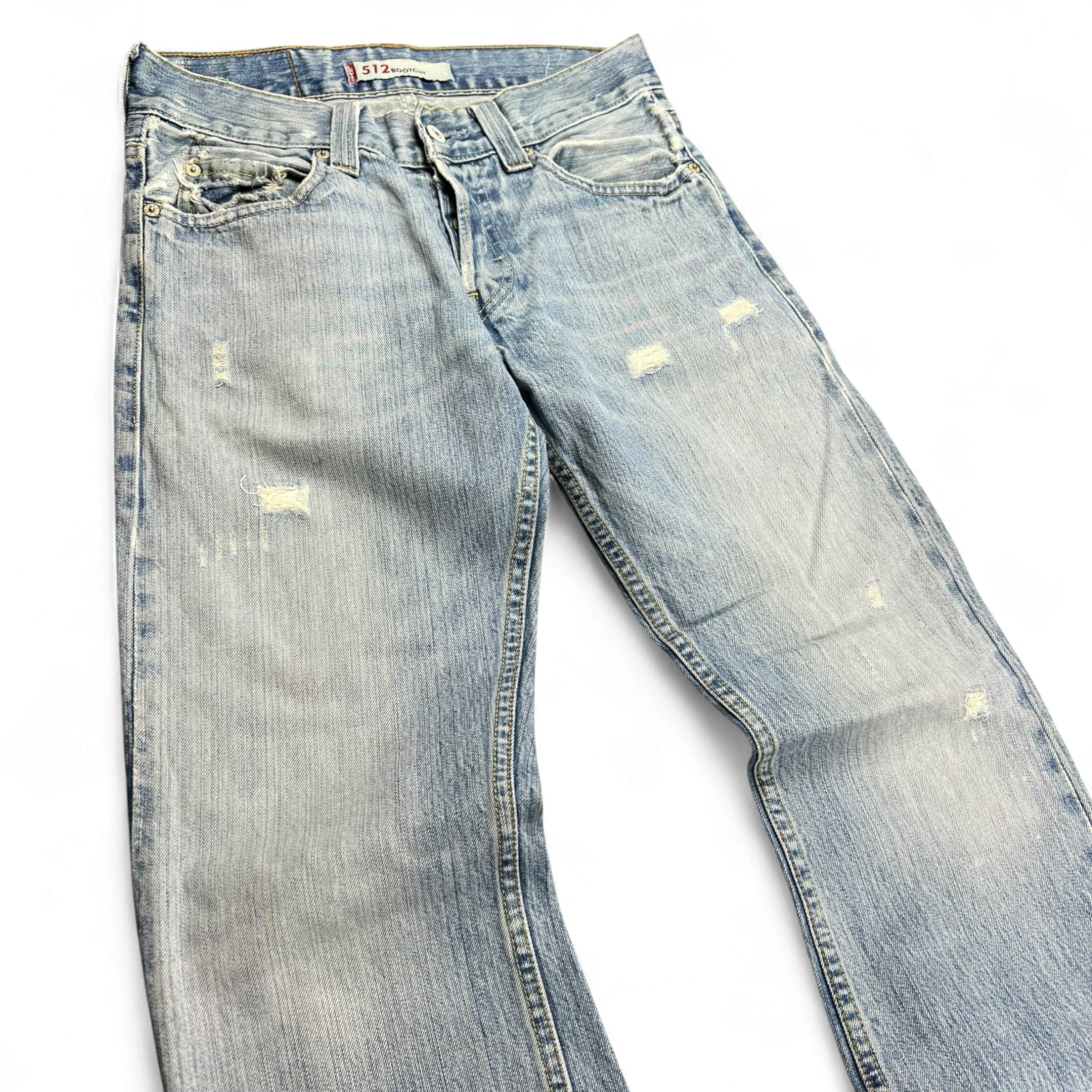 TWC Vintage Levi’s 512 Bootcut Jeans in hellblauem Denim mit Used-Look und Distressed-Details