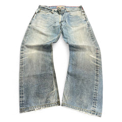 Levi’s 506 Straight Dirty Wash Destroyed (L | W33 L30)