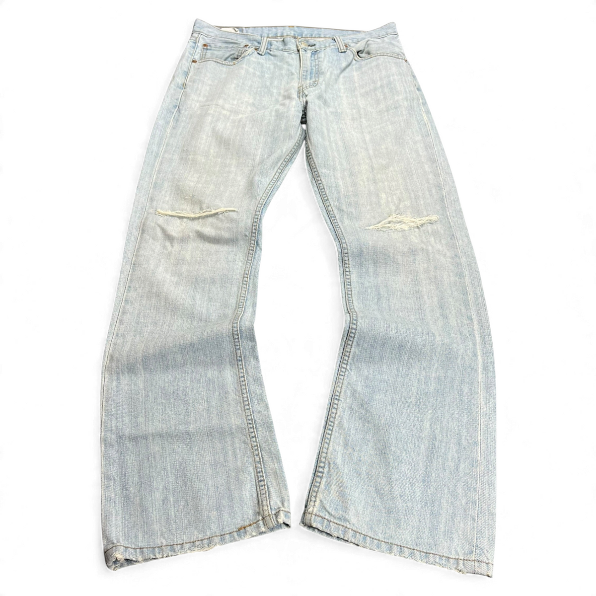TWC Vintage Levi's 527 Bootcut Jeans in hellblauem Denim mit Distressed-Details und ausgefransten Säumen