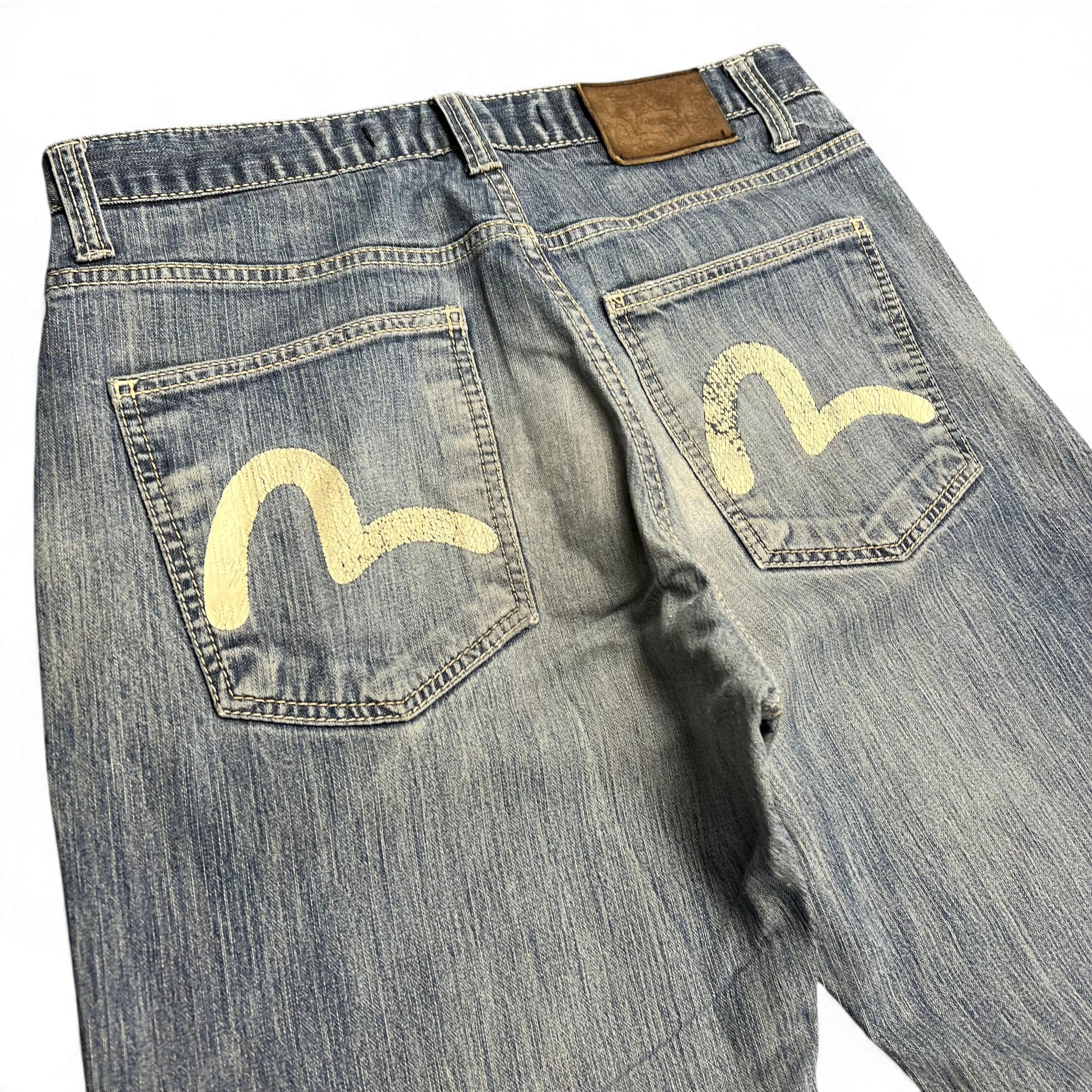 TWC Vintage Evisu KC Straight Jeans in verwaschenem Blau mit ikonischem weißem Möwen-Print auf den Gesäßtaschen
