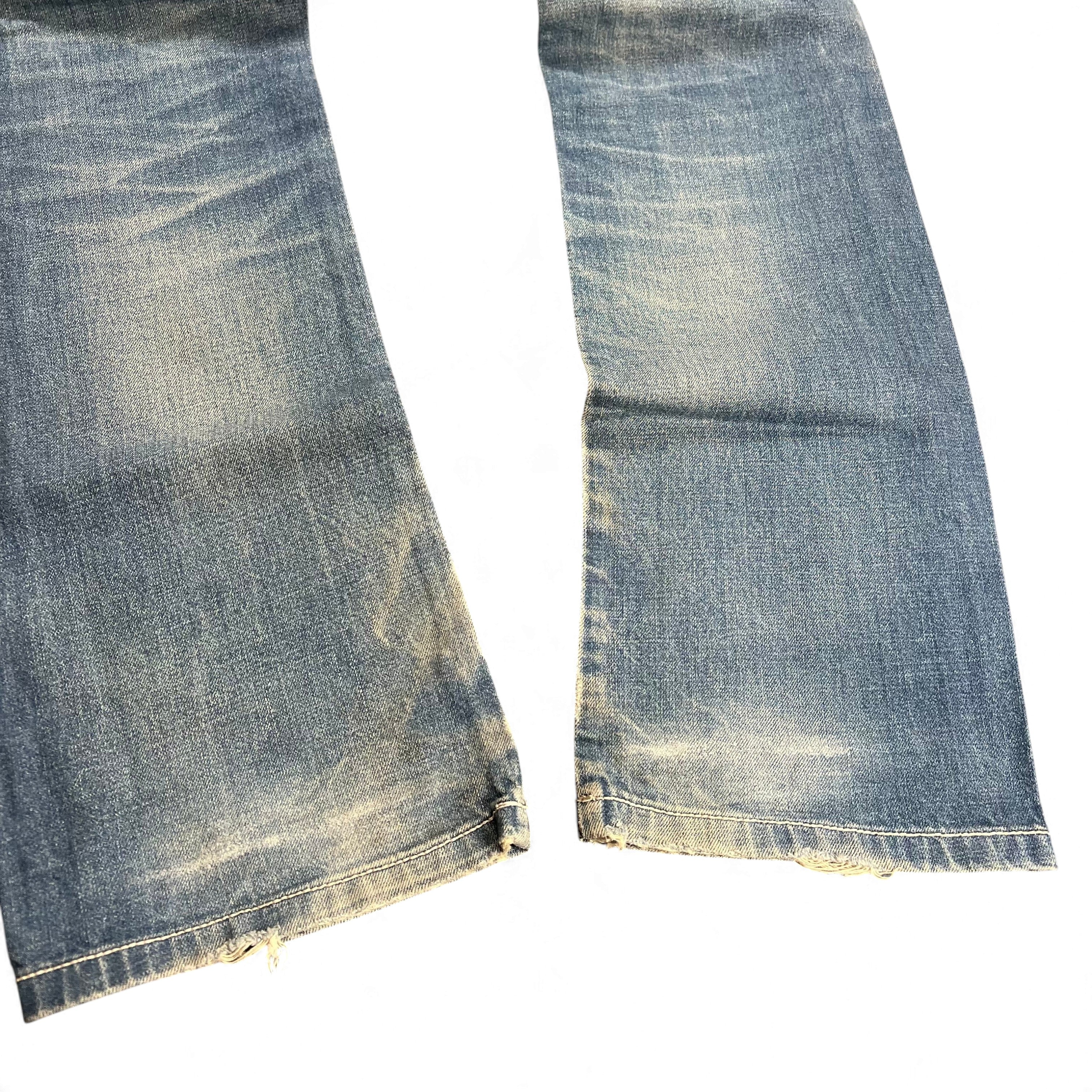 TWC Vintage Evisu KC Straight Jeans mit verwaschener blauer Denim-Optik und abgenutzten Säumen