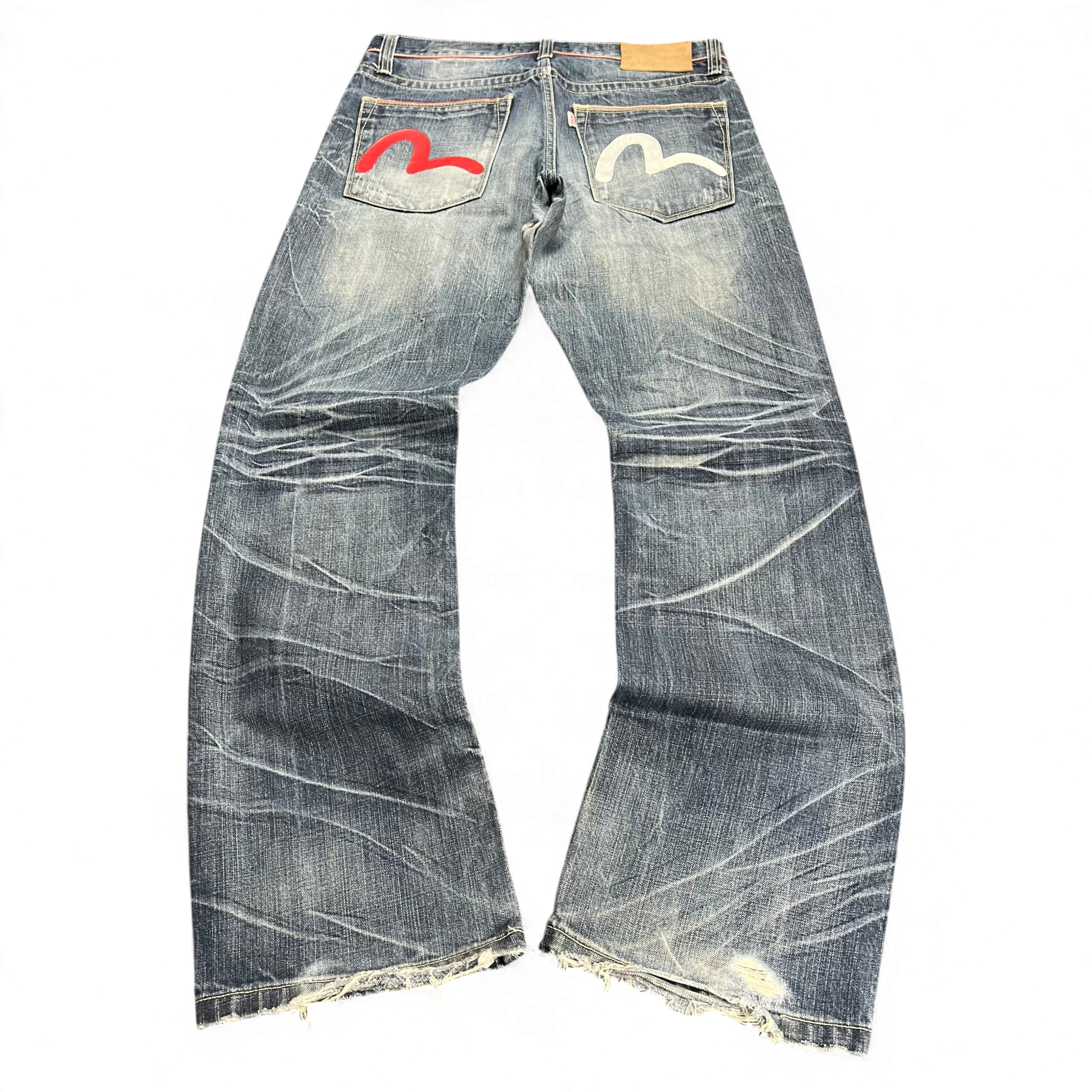 TWC Vintage Evisu KC Straight Jeans mit verwaschener blauer Waschung und ikonischen roten und weißen Seagull-Taschen