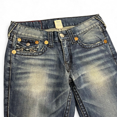 TWC Vintage True Religion Rainbow Joey Bootcut Jeans in blauem Denim mit charakteristischen Nähten und Nieten