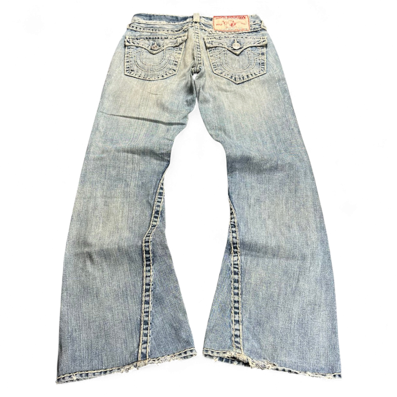 TWC Vintage True Religion Joey Super T Bootcut Jeans in hellblauem Denim mit markanten Kontrastnähten und ausgefranstem Saum