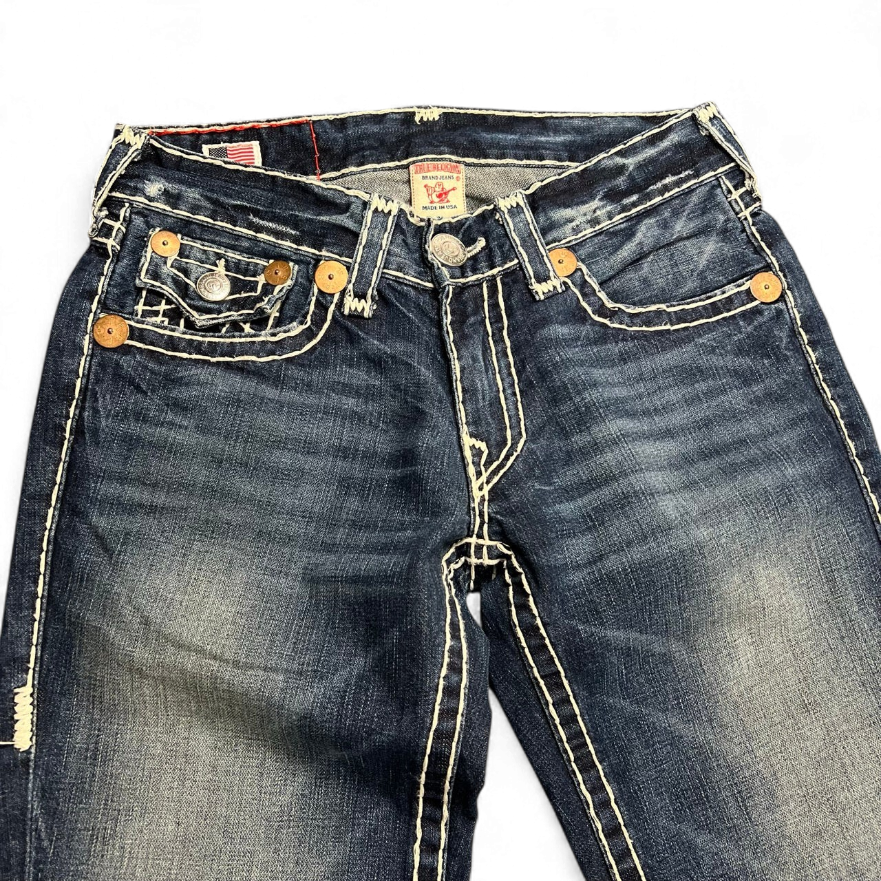 TWC Vintage True Religion Joey Super T Jeans in dunkelblauem Denim mit markanten hellen Kontrastnähten