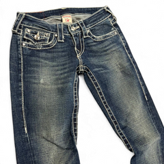 TWC Vintage True Religion Disco Joey Big T Bootcut Jeans in blau mit markanten Kontrastnähten und Used-Look
