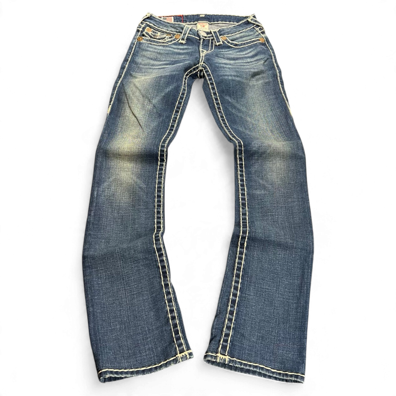 TWC Vintage Damen True Religion Billy Super T Jeans in Blau mit markanten hellen Kontrastnähten und geradem Schnitt