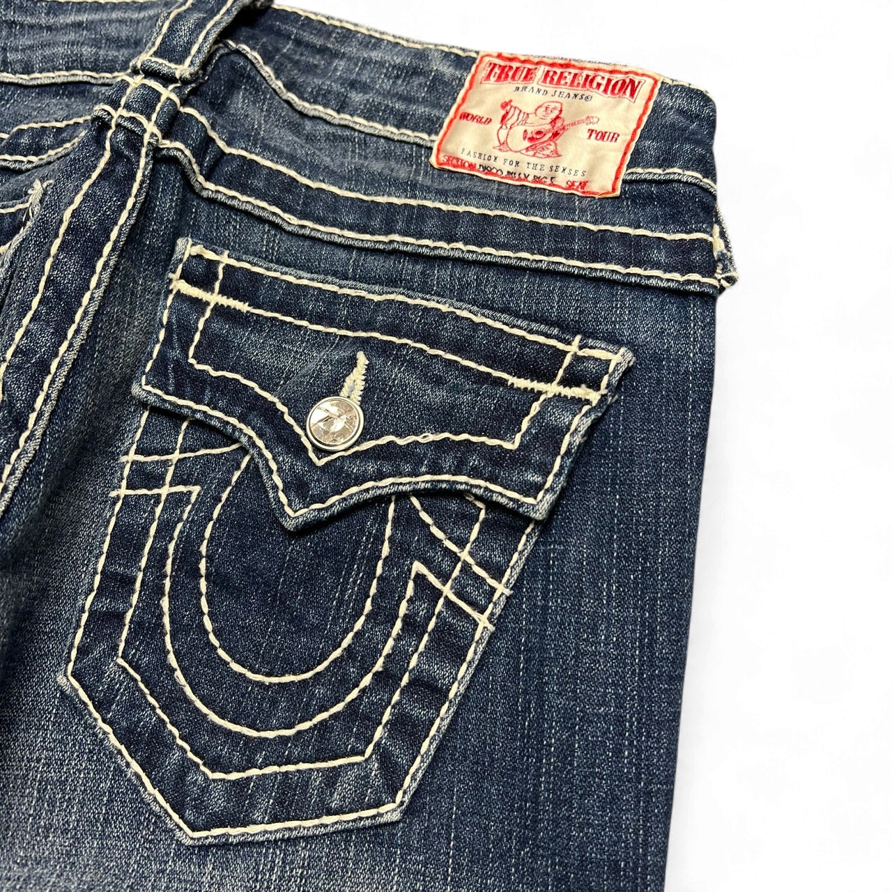 TWC Vintage True Religion Disco Billy Big T Jeans in dunkelblauem Denim mit markanten hellen Kontrastnähten