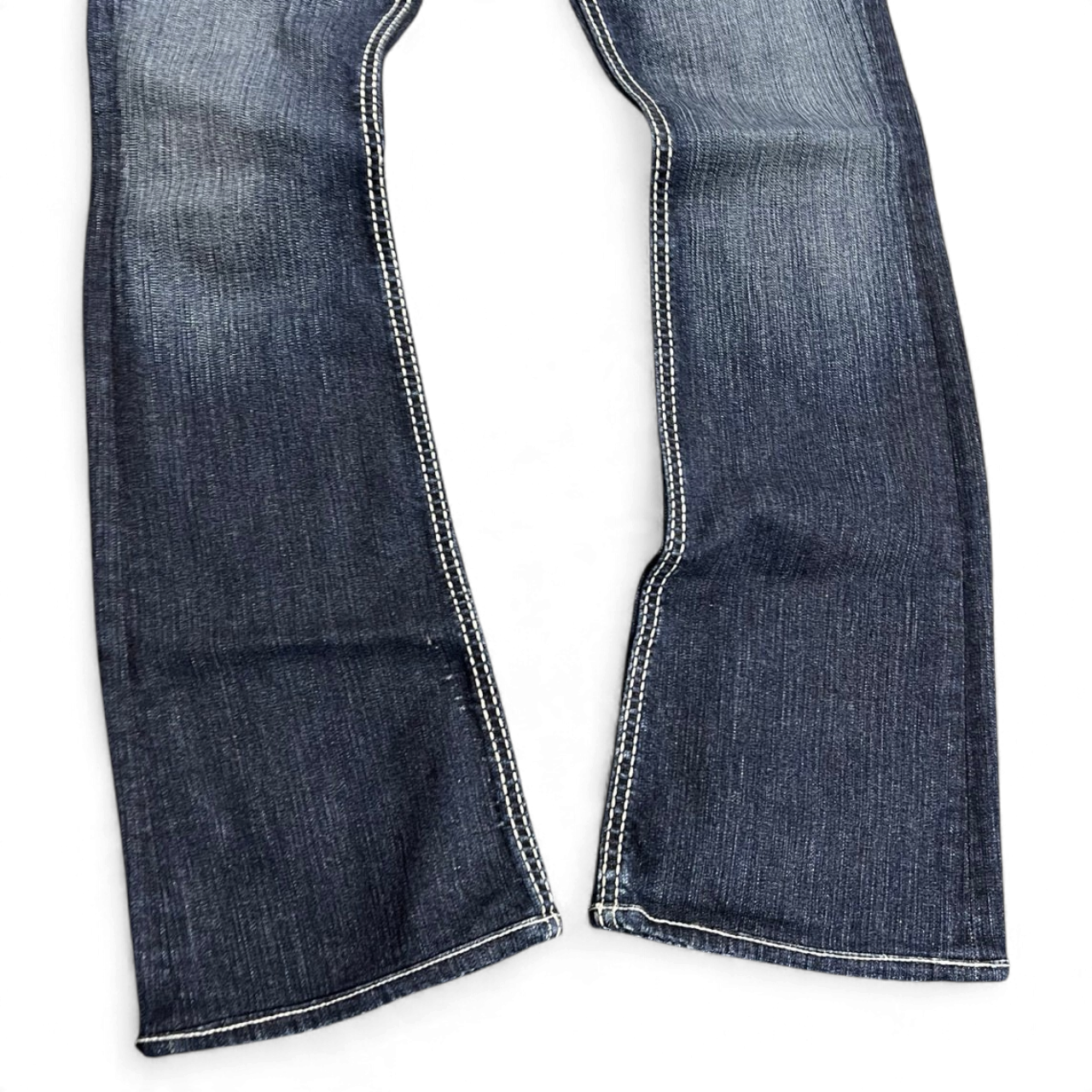 TWC Vintage True Religion Becky Bootcut Jeans in Dunkelblau mit markanten hellen Kontrastnähten