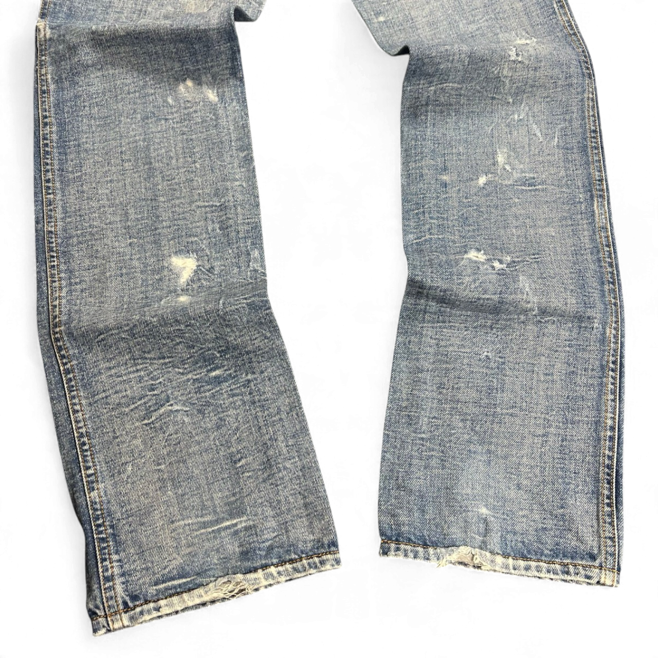 TWC Vintage Damen Diesel Lhela Straight Jeans in verwaschenem Blau mit Distressed-Details und ausgefransten Säumen