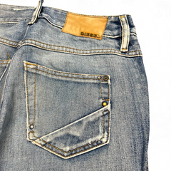 TWC Vintage Damen Diesel Lhela Straight Jeans in verwaschenem Blau mit Lederpatch und verzierten Gesäßtaschen