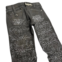 TWC Vintage Anastasia Y2K Bootcut-Jeans in Schwarz mit aufwendigem floralem Print und Nieten-Details