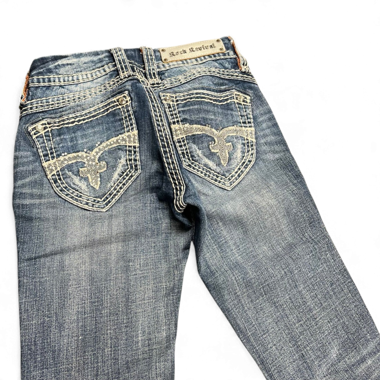 TWC Vintage Damen Rock Revival Bootcut Jeans in Blau mit aufwendigen Stickereien auf den Gesäßtaschen