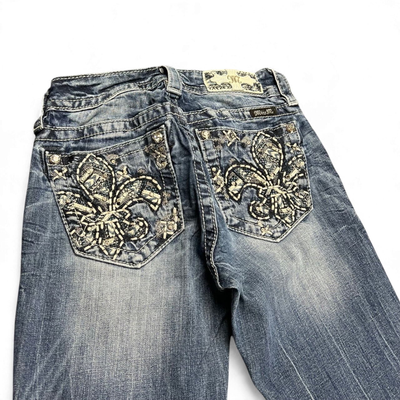 TWC Vintage Damen Miss Me Bootcut Jeans in Blau mit aufwendig bestickten Gesäßtaschen und Strasssteinen