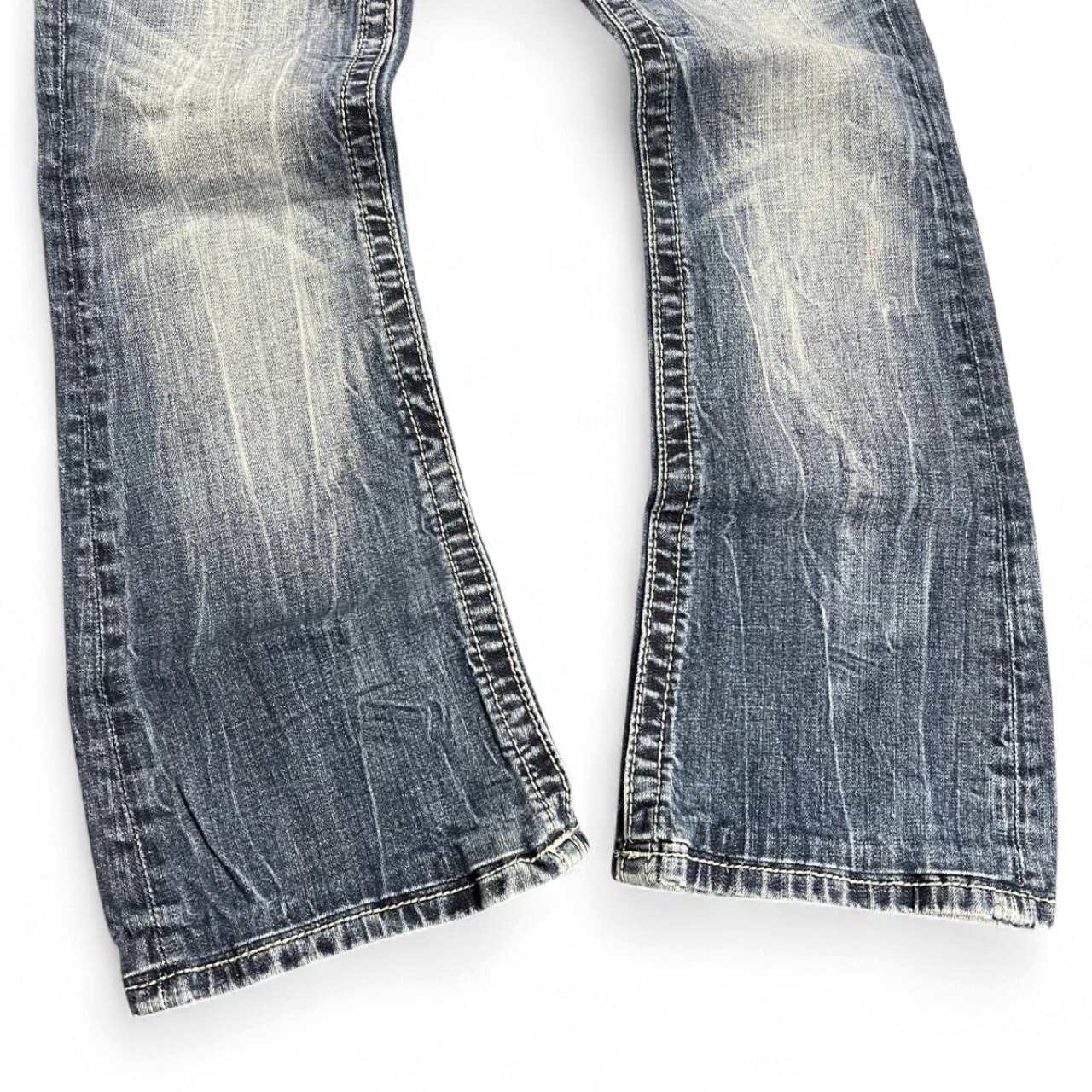 TWC Vintage Damen Miss Me Bootcut Jeans in verwaschenem Blau mit markanten Nähten und Vintage-Waschung