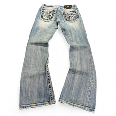 TWC Vintage Damen Miss Me Bootcut Jeans in verwaschenem Blau mit verzierten Gesäßtaschen und Stickereien