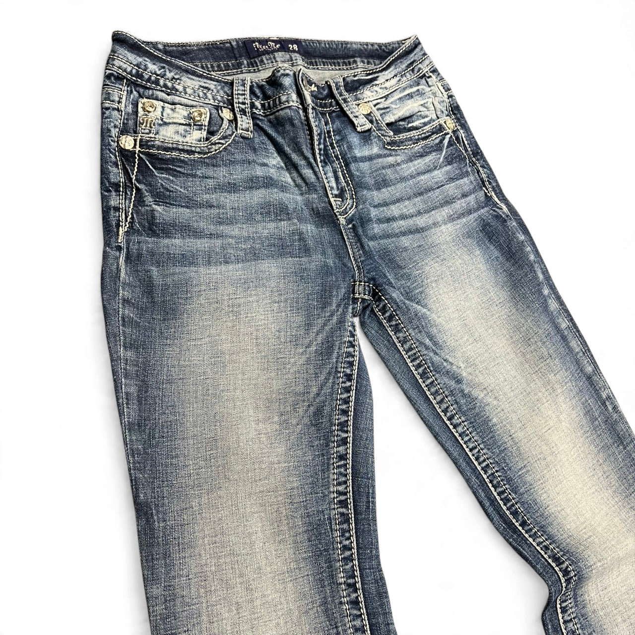 TWC Vintage Damen Miss Me Bootcut Jeans in verwaschenem Blau mit Ziernähten und Strassdetails