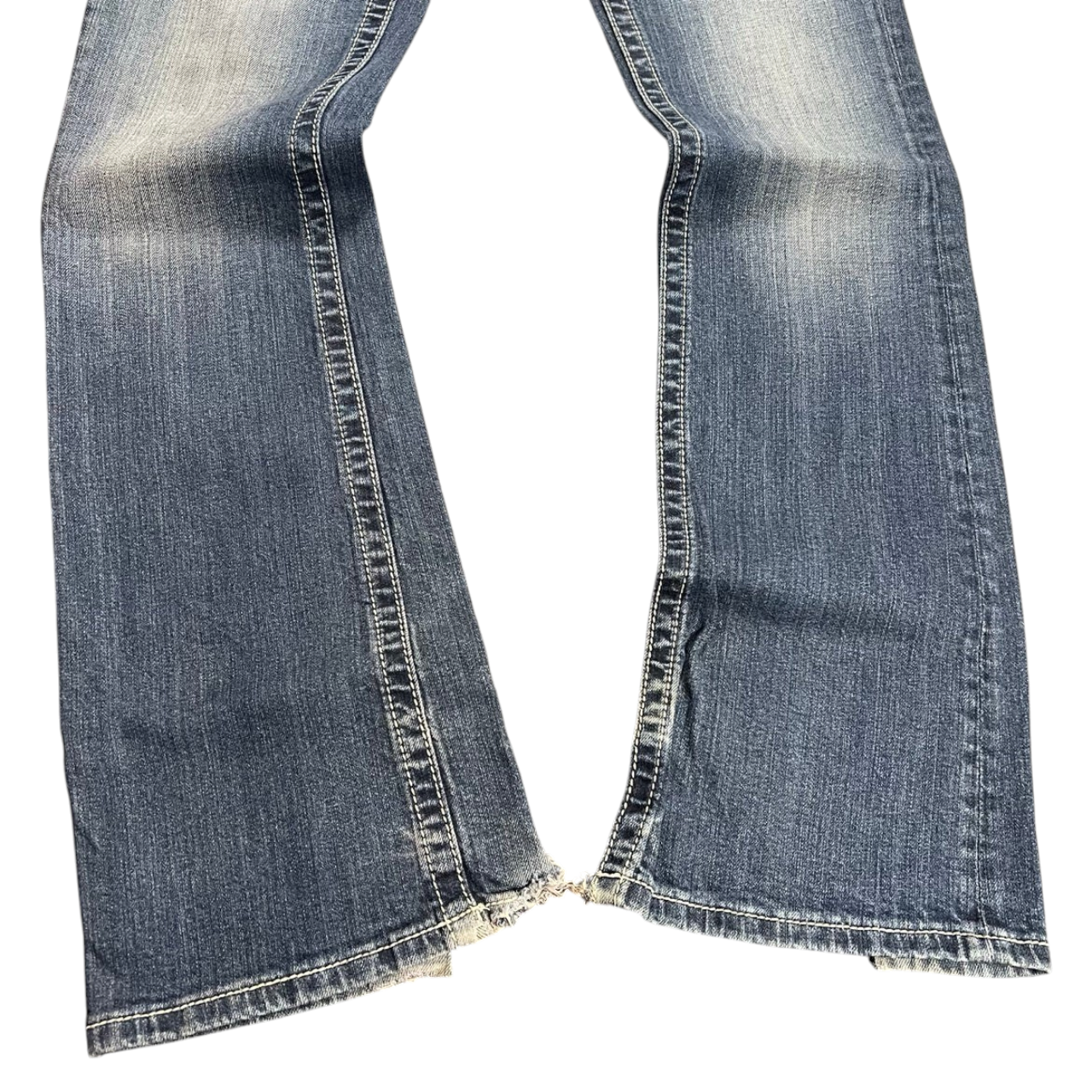 TWC Vintage Damen Miss Me Bootcut Jeans in Blau mit heller Waschung und markanten Ziernähten am Beinabschluss